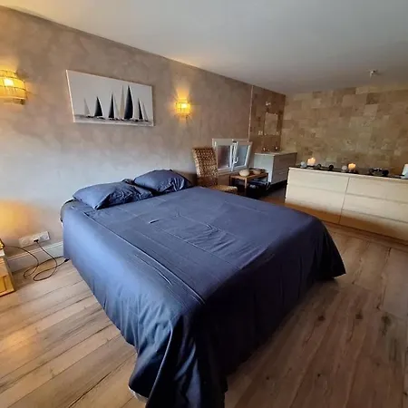 Maison Au Bord De L'eau * Saint-Avit-Saint-Nazaire